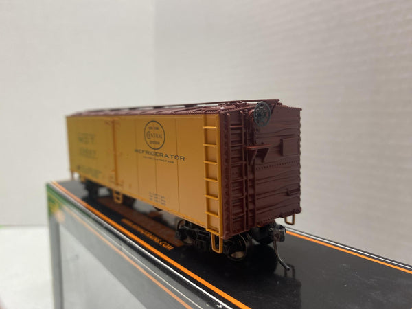 MTH Merchants Dispatch HO Scale #13027 40' Steel Sided Reefer Car (85-78037)