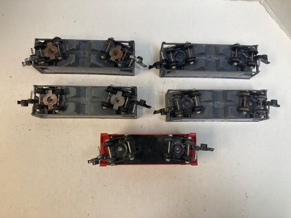 American Flyer 5-Car Freight Lot – 4 Hopper cars & Caboose – Pre-Owned Good