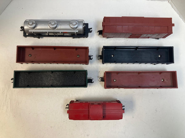 American Flyer 7-Car Freight Lot – Boxcars, Hoppers, Tank, Gondola & Caboose – Pre-Owned Good