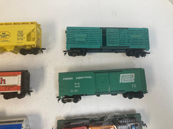 Mantua TYCO HO Scale Freight Car Lot of 10 – Old Dutch, Baby Ruth, STP, Penn Central, More