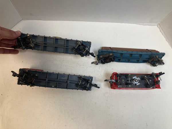 American Flyer 4-Car Freight Lot – Flatcars, Cabooses – Vintage S Gauge – Pre-Owned Good