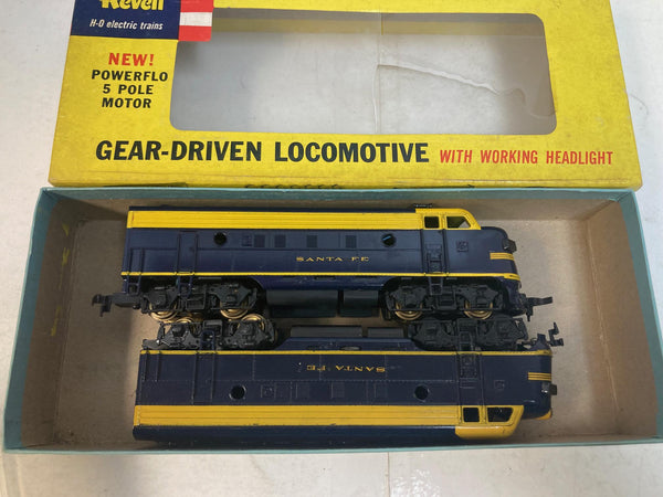 Revell HO 2 Santa Fe F7's Blue "Both Run Good" w/ box