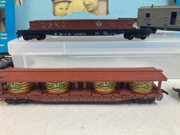 Revell HO Electric Train Set Incomplete – 5 Freight Cars & Bridge Parts – No Engine – Used Good Condition