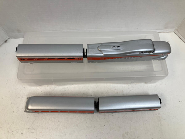 Varney rare vintage DISPLAY (Does Not Run) HO Scale Streamliner Silver 4-Car Passenger Train Set