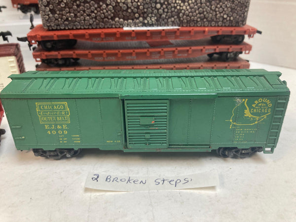 Revell HO 16 Freight Car Lot w/ Revell Track