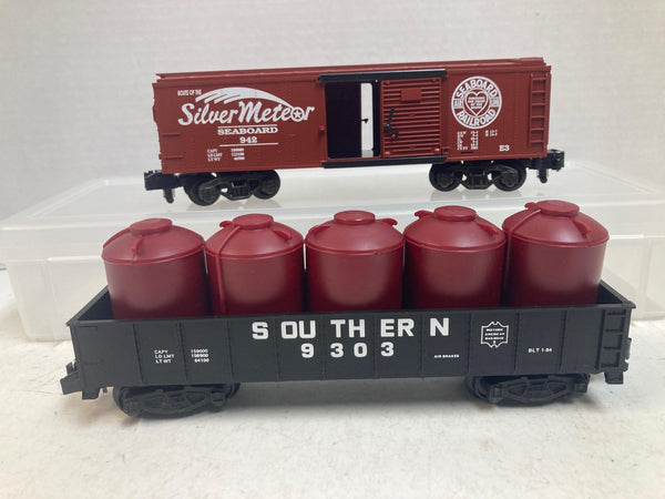 American Flyer Lot of 2 – Seaboard Boxcar #6-48334 & Southern Gondola w/Canisters #4-9303 – S Gauge