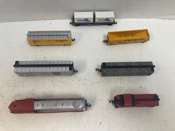 Complete N Scale Train Set – Engine, 6 Cars, Caboose, Track & Power – Ready to Run