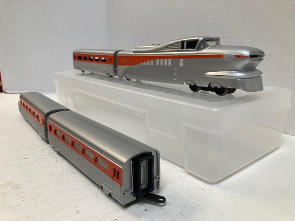 Varney rare vintage DISPLAY (Does Not Run) HO Scale Streamliner Silver 4-Car Passenger Train Set