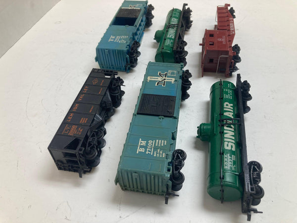 Marx HO Gauge Lot of 6 Train Cars – B&M, Sinclair, Monon, Lehigh Valley