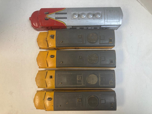 Lionel O Scale Shell Lot (5) AS-IS - Santa Fe 2343 & (4) UP 2023 - Rough