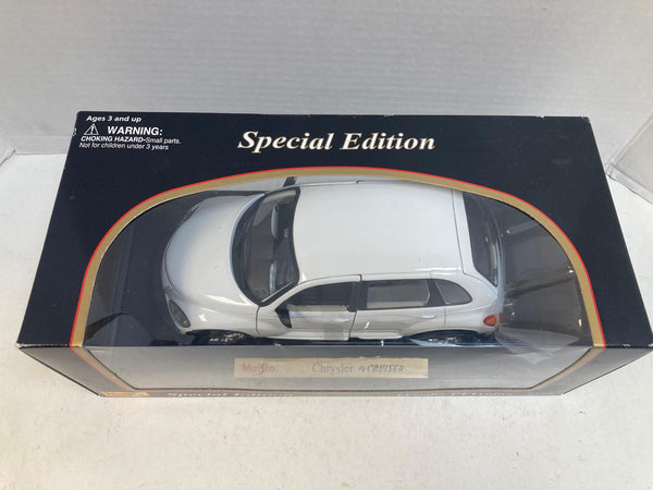 Maisto 1:18 Chrysler PT Cruiser Special Edition #31895 Diecast Model Car NIB – Box Wear