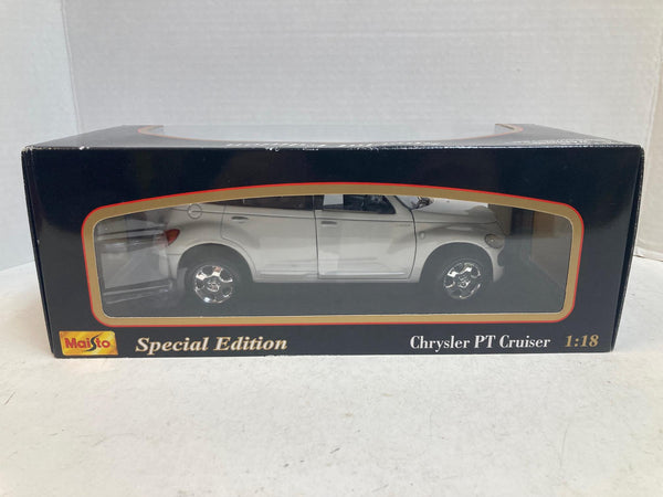 Maisto 1:18 Chrysler PT Cruiser Special Edition #31895 Diecast Model Car NIB – Box Wear