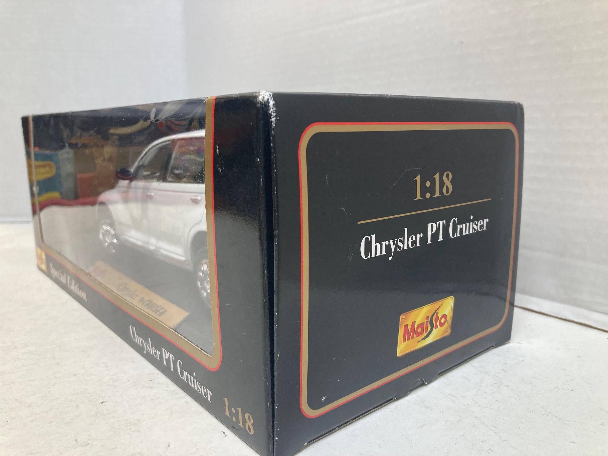 Maisto Chrysler (クライスラー) PT Cruiser 1/18 Maisto Chrysler PT Cruiser 1/18 Scale Silver | Mercari