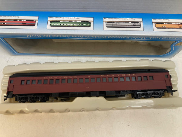 IHC HO Norfolk & Western Heavyweight Coach #49511 - N&W Maroon - NOS