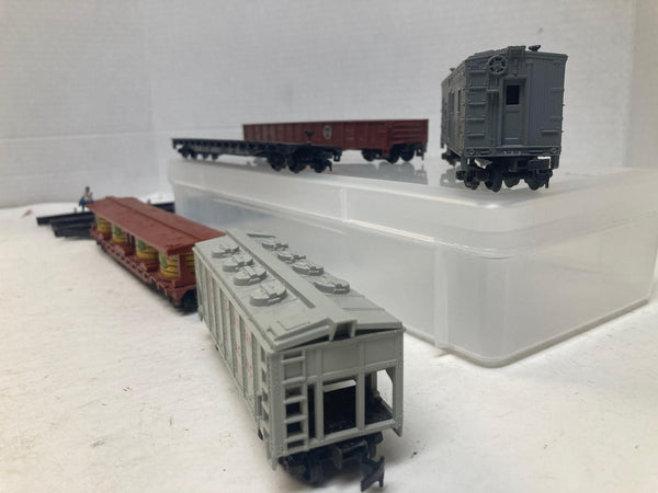 Revell HO Electric Train Set Incomplete – 5 Freight Cars & Bridge Parts – No Engine – Used Good Condition