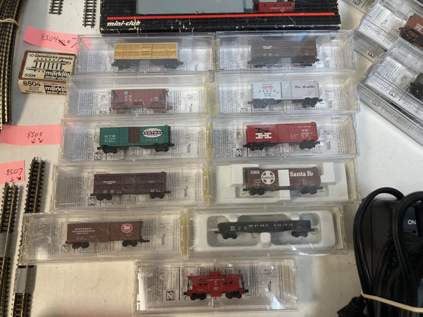Z Scale Lot: Märklin 88812 Steam Loco + 17 Micro-Trains Cars, Track, Switches, Power, Buidings