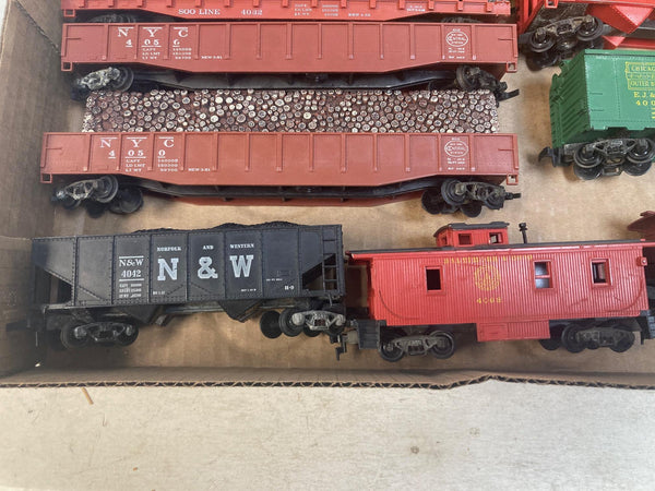 Vintage Revell HO Scale Train Lot: 10 Freight Cars + 36 Pcs 9" Brass Track – Read