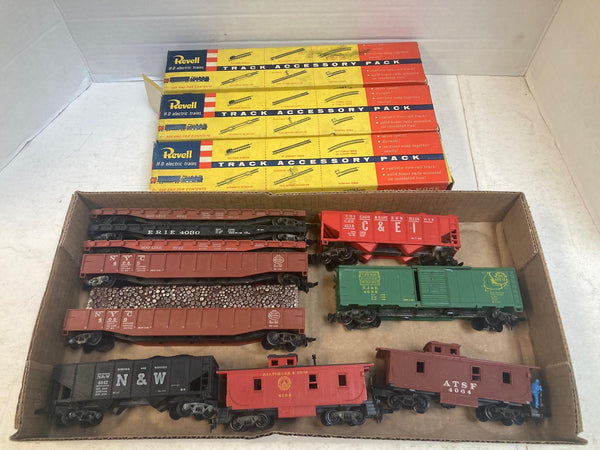 Vintage Revell HO Scale Train Lot: 10 Freight Cars + 36 Pcs 9" Brass Track – Read