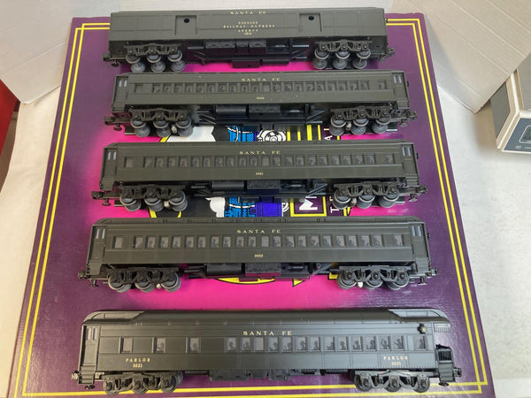 MTH Premier 20-4007 Santa Fe Green 70’ Madison Passenger Set - 5-Car Lot O Scale