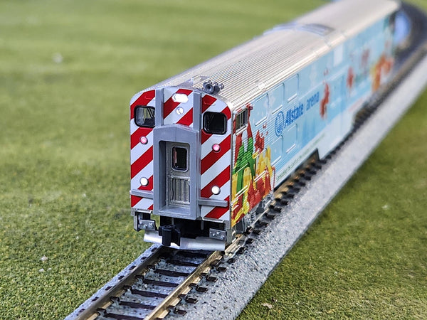 Kato 106-2016 + 106-2016A Operation North Pole Christmas Train | 1 Loco w/ Factory DCC + 5 Cars | N Scale