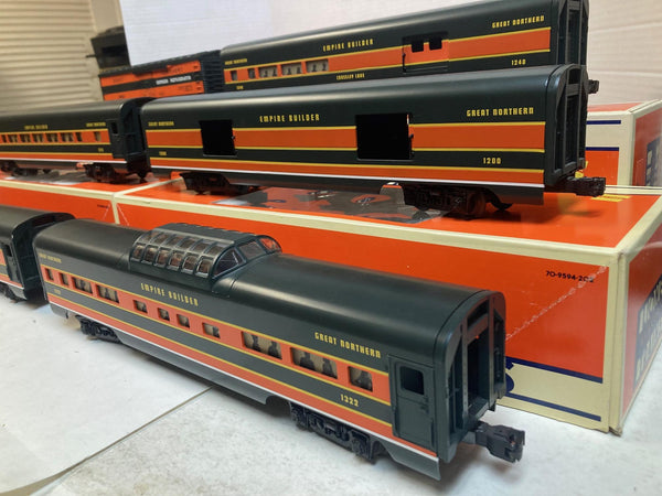 Lionel O Gauge Great Northern 6-Car Aluminum Passenger Set & Reefer - Boxed