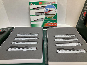 KATO (10-1566, 10-1567) N Gauge E6 Series Shinkansen Komachi Bullet Train 11 Car Bundle, 3-Car Basic Set + 2 Add on 4 Car Extension Sets