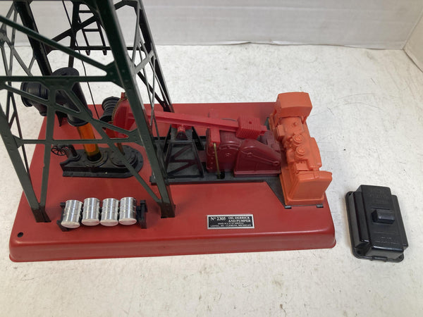 Lionel No. 2305 Getty Operating Oil Derrick & Pumper w/ Barrels & Control Switch