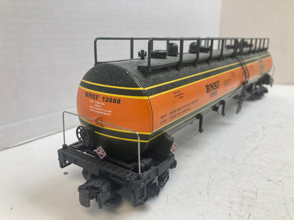 MTH 12688 BNSF 20K Gallon 4-Compartment Tank Car – O Scale – Pre-Owned Snow Weathered Finish