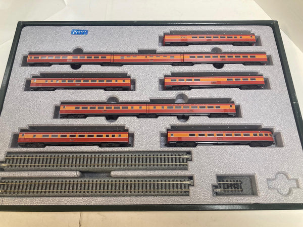 Kato Southern Pacific Lines Morning Daylight 10 Car Set N Scale (106-062)