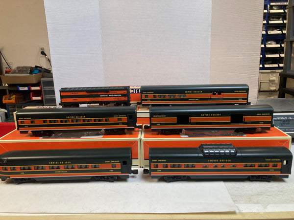 Lionel O Gauge Great Northern 6-Car Aluminum Passenger Set & Reefer - Boxed