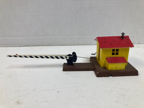 Ideal Models HO B‑116 Electrically Operating Crossing Gate – Vintage 1958 – Pre-Owned, Good