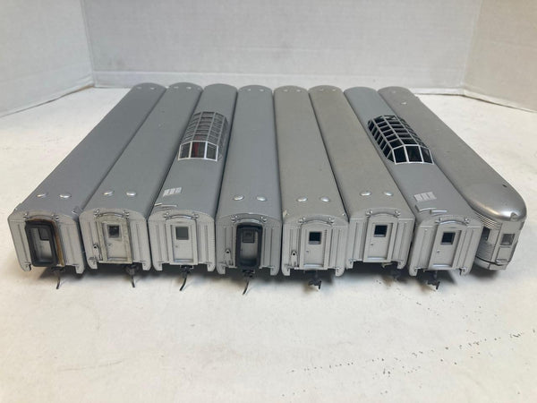 Athearn HO Santa Fe 8-Car Passenger Lot - 5 Kadees - 4 Built / 4 Partially Built Kits