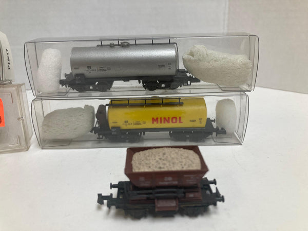 Piko Atlas N Scale Bundle (7 Count) Foreign Wagons European/Japanese