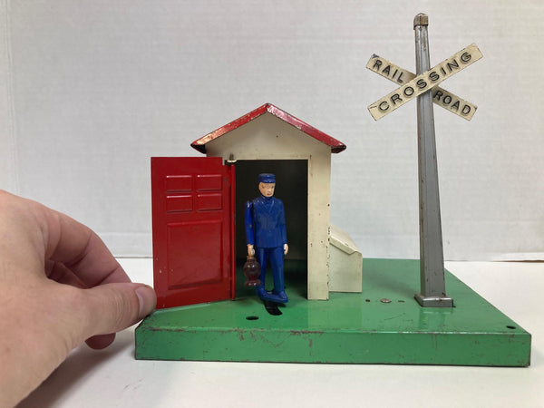 Lionel Postwar 45N Automatic Gateman w/ 1045C