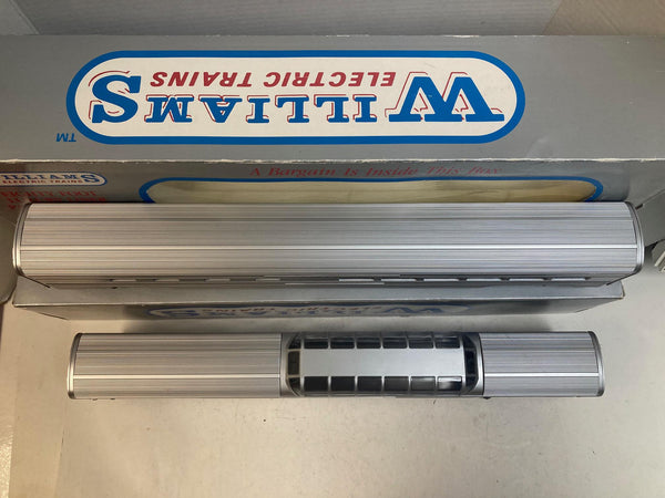 Williams 80 Ft Luxury Liner Passenger Cars 2-Car Set Santa Fe Vista Dome & Diner – Very Good Condition