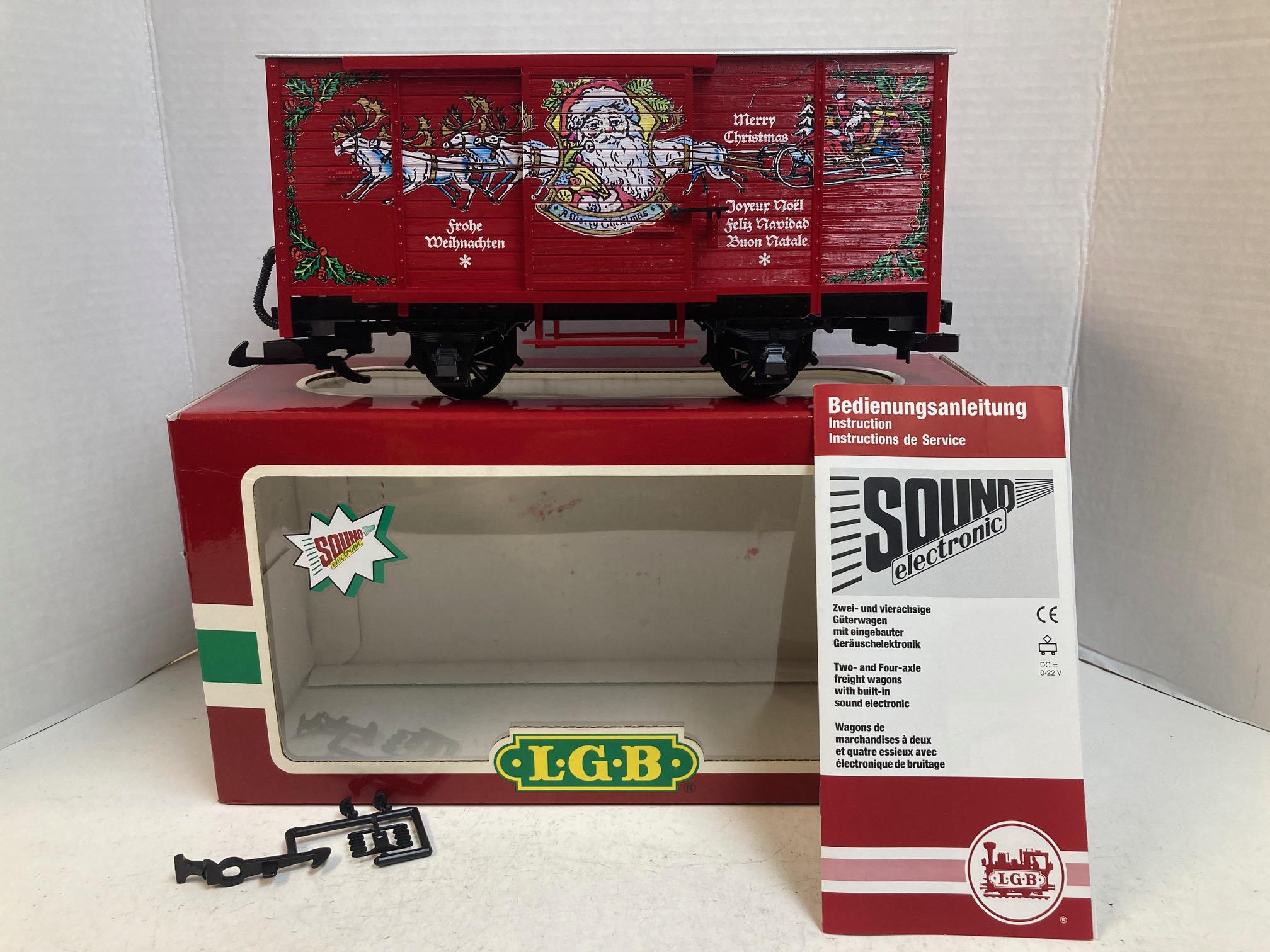 LGB 4335 S Christmas Sound Boxcar – G Scale – Plays Holiday Music