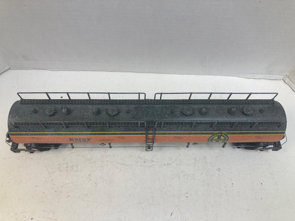 MTH 12688 BNSF 20K Gallon 4-Compartment Tank Car – O Scale – Pre-Owned Snow Weathered Finish