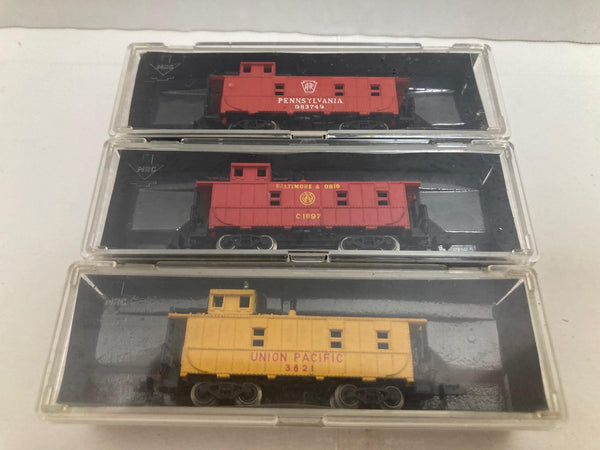 MRC N Gauge 3 Caboose Set: Pennsylvania, Union Pacific, B&O (7081,7084,7086)