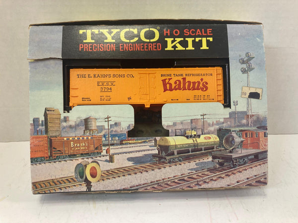 Vintage Tyco Ho Scale Kits "2 Completed/2 Untouched" (K329C, K311Q, K329E, K329H)