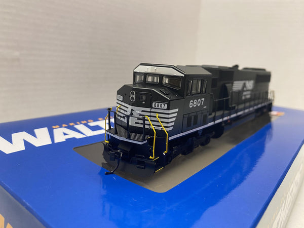Walthers HO-Scale Norfolk Southern #6807 EMD SD60M Loco 910-20319 Sound & DCC