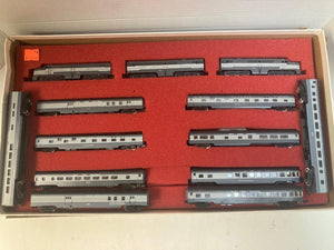 Con-Cor N Scale New York Central ABA Locomotive Set + 10 Passenger Cars – NYC Grey Scheme