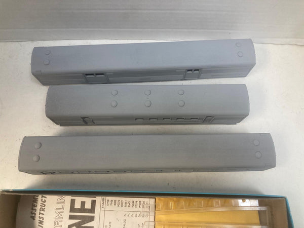 Athearn Blue Box HO Passenger Car Lot (3) - RPO, Baggage, Diner - Undecorated