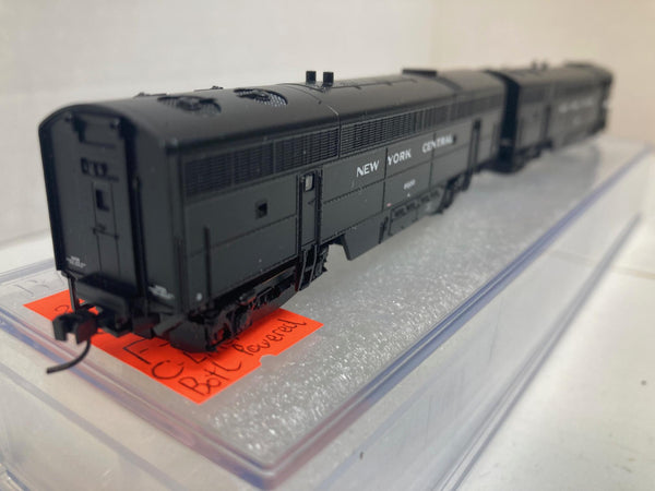 Life-Like NYC FM C-Liner CFA-16-4 Cab #6601, CFB-16-4 Cab#6900, Both Powered, N Scale (1600HP)