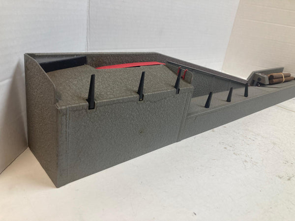 Vintage Lionel 364 Conveyor Lumber Loader w/ lumber load O Scale