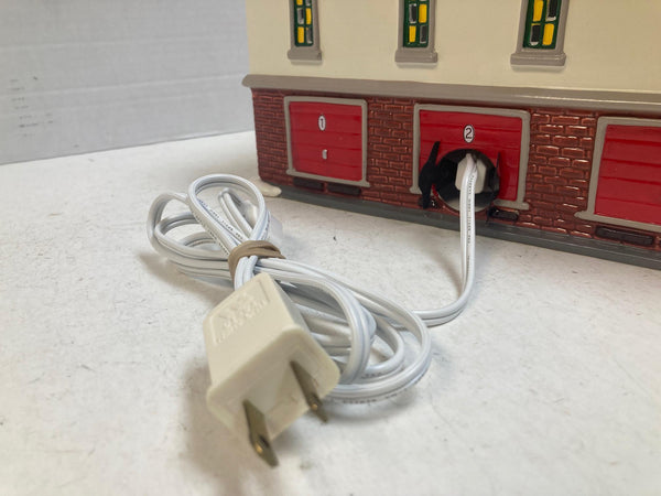 Department 56 Snow Village Coca-Cola Bottling Plant #5469-0 – Very Good Condition, Lighted Building w/ Box