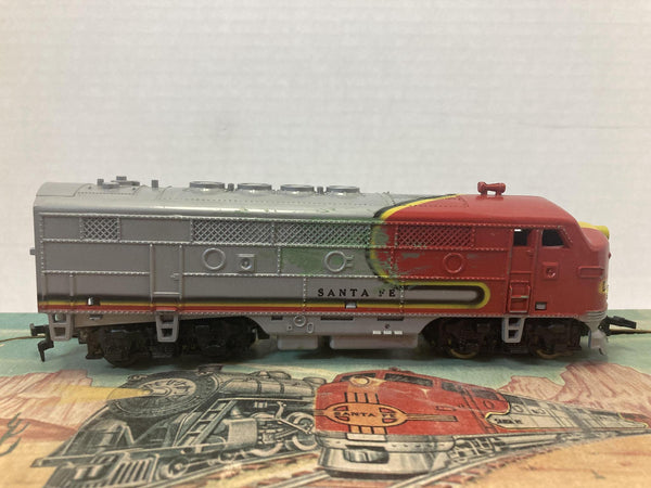 Marx HO Train Set VINTAGE IN ORIGINAL BOX. F3 Sante fe engine w/4 cars and caboose (63452)