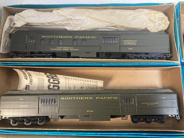 Athearn HO Southern Pacific 6-Car Passenger Lot - Daylight Consist - Built/Kits