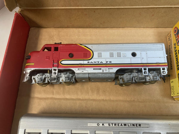 OK Streamliners F7 Diesel Freight/Passenger Train Set 206 w/ Cars & Track – Vintage HO Scale