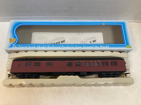 IHC HO Norfolk & Western Heavyweight Diner #49513 - N&W Maroon - NOS