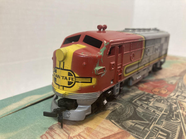 Marx HO Train Set VINTAGE IN ORIGINAL BOX. F3 Santa fe engine w/4 cars and caboose (63452)